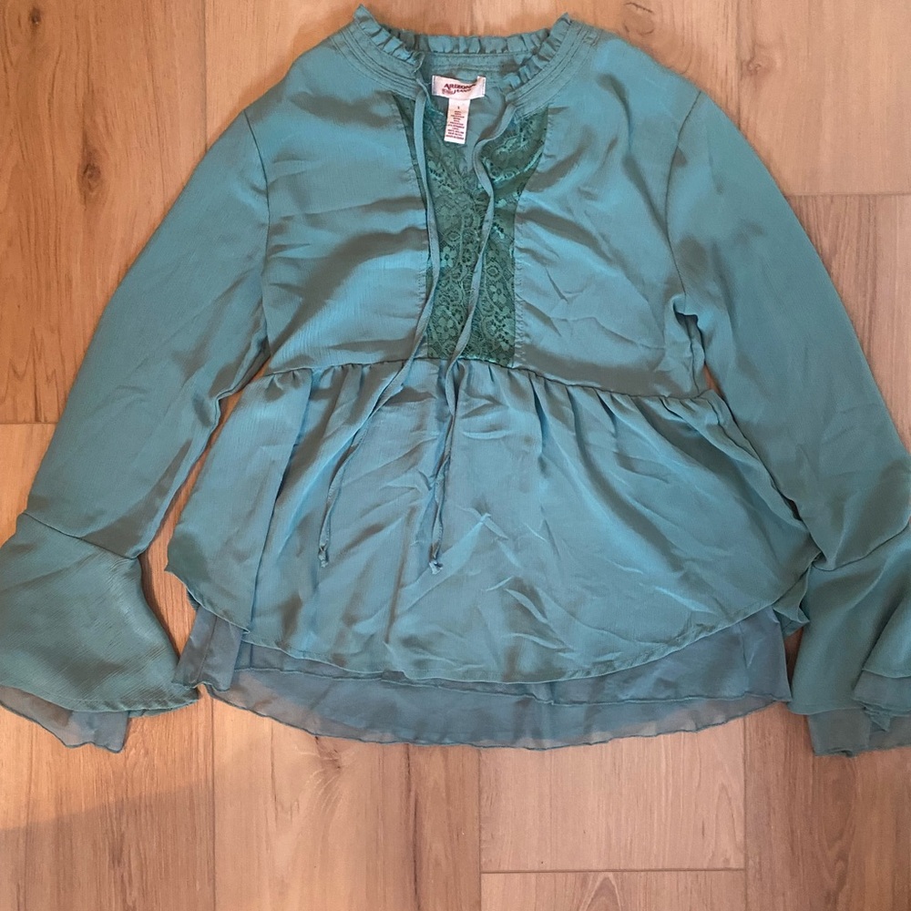 Arizona Jean Company Teal Ruffle Peasant Blouse